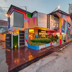 Ostello Beds In Garden, Ipoh